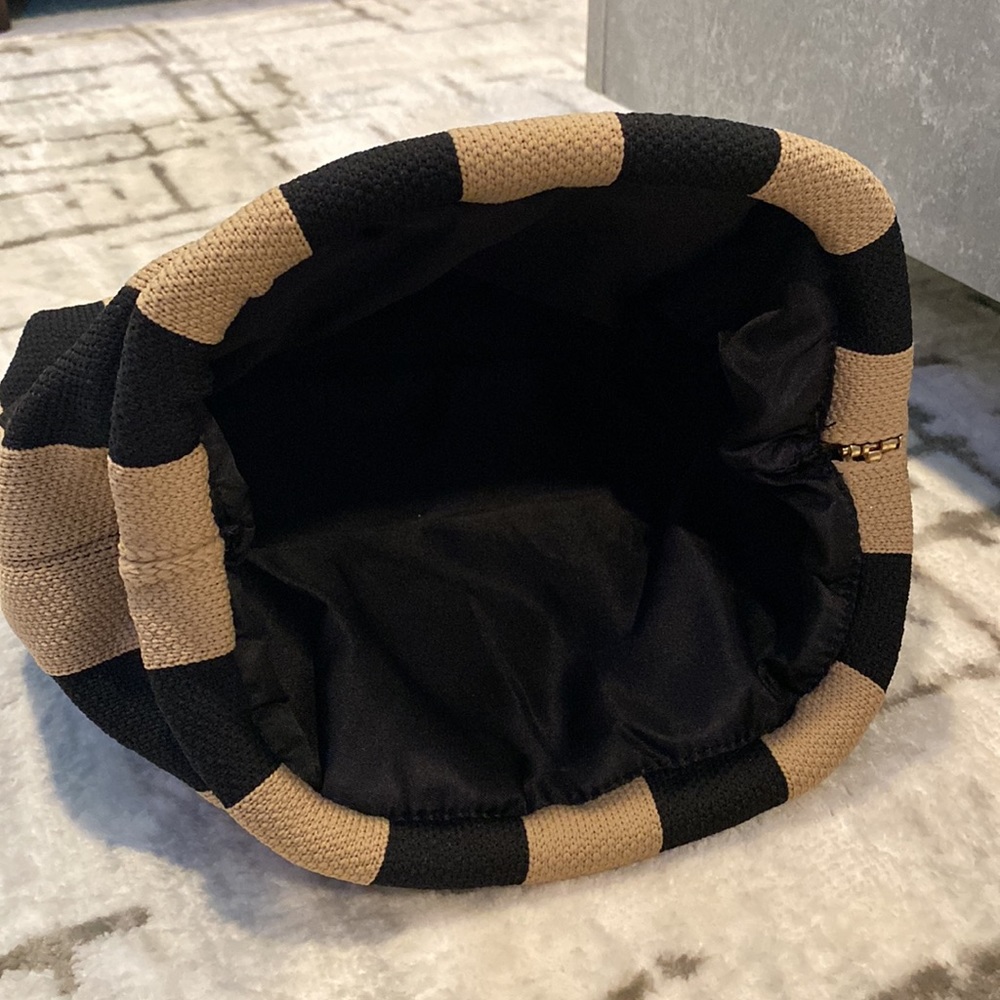 Color block clutch - Picture 3 of 4